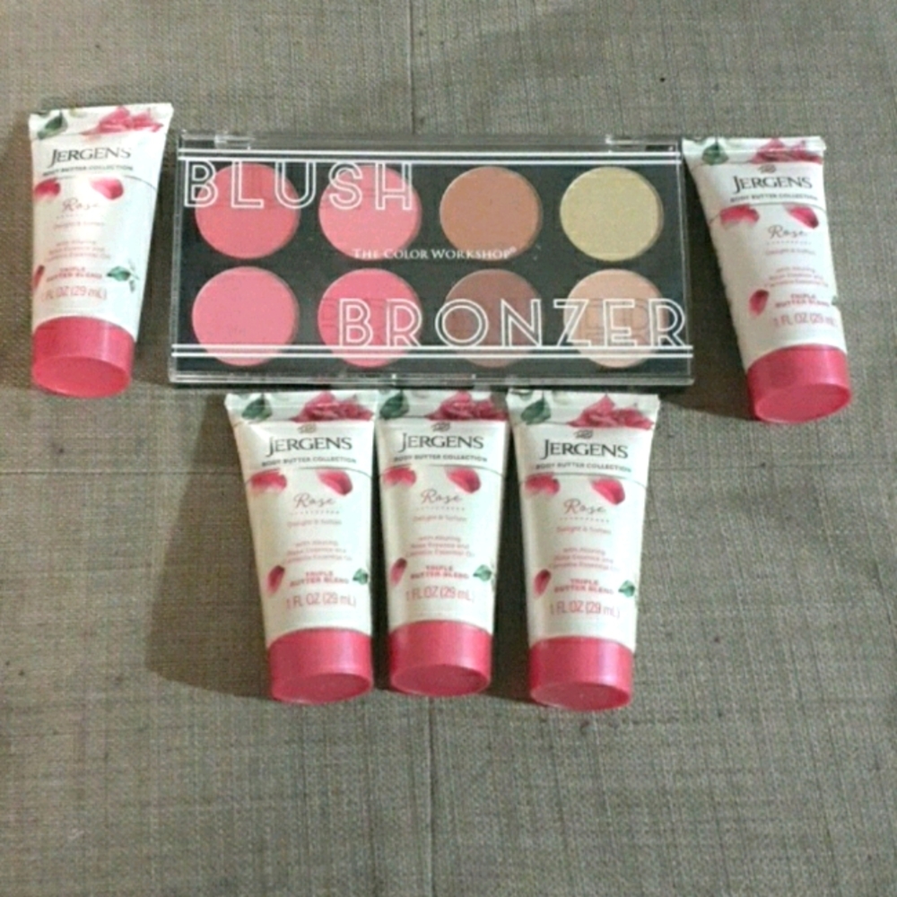Blush/Bronzer Set plus 5 travel size lotions